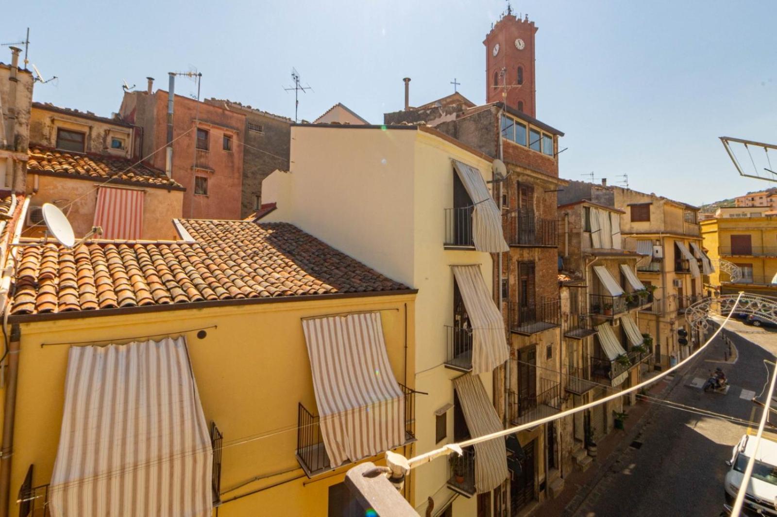 Casa "A Chiazzetta" Hotell Castelbuono  Exteriör bild
